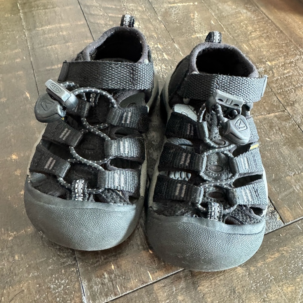 KEEN Kids' Black and Gray Sandals